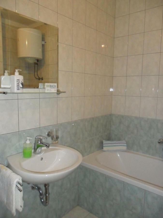 Apartment Ivan โตรกีร์ ภายนอก รูปภาพ